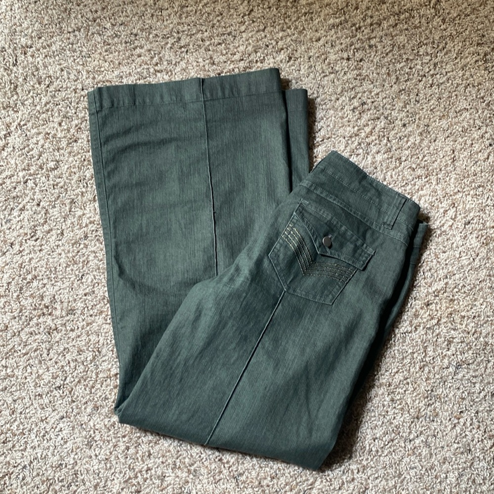 AZI - wide leg pants - size 10